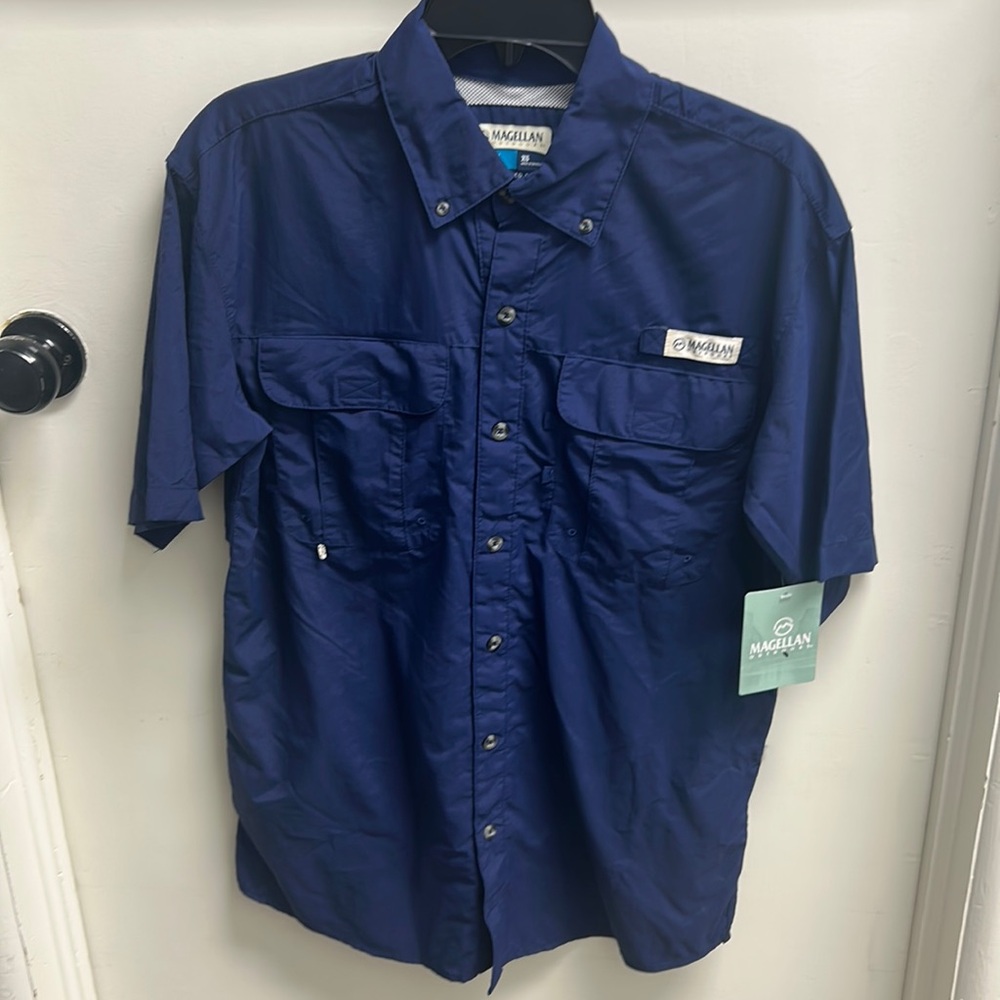 Men’s short sleeve button up
